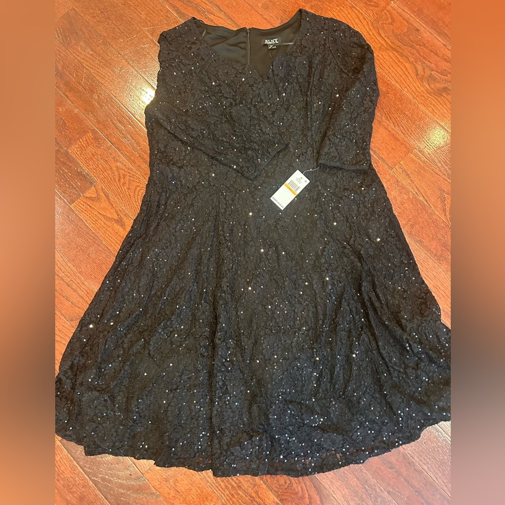 Brand new, sequined dress, perfect for a fancy event or a night out!